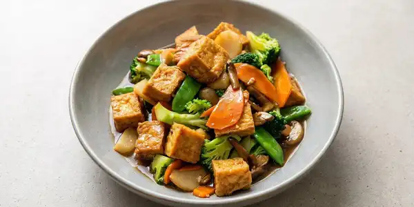 Spicy Garlic Tofu at Eggymon Kitchen in Alpharetta